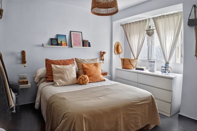 3 quarto Apartamento para venda em Alicante cidade - 240 000 € (Ref: 9710902)