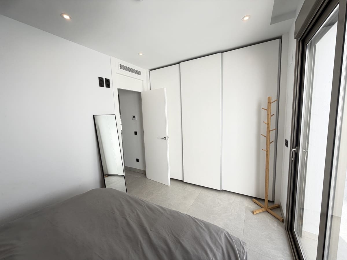 Chalet de 4 habitaciones en Villamartin en venta - 595.000 € (Ref: 9710932)