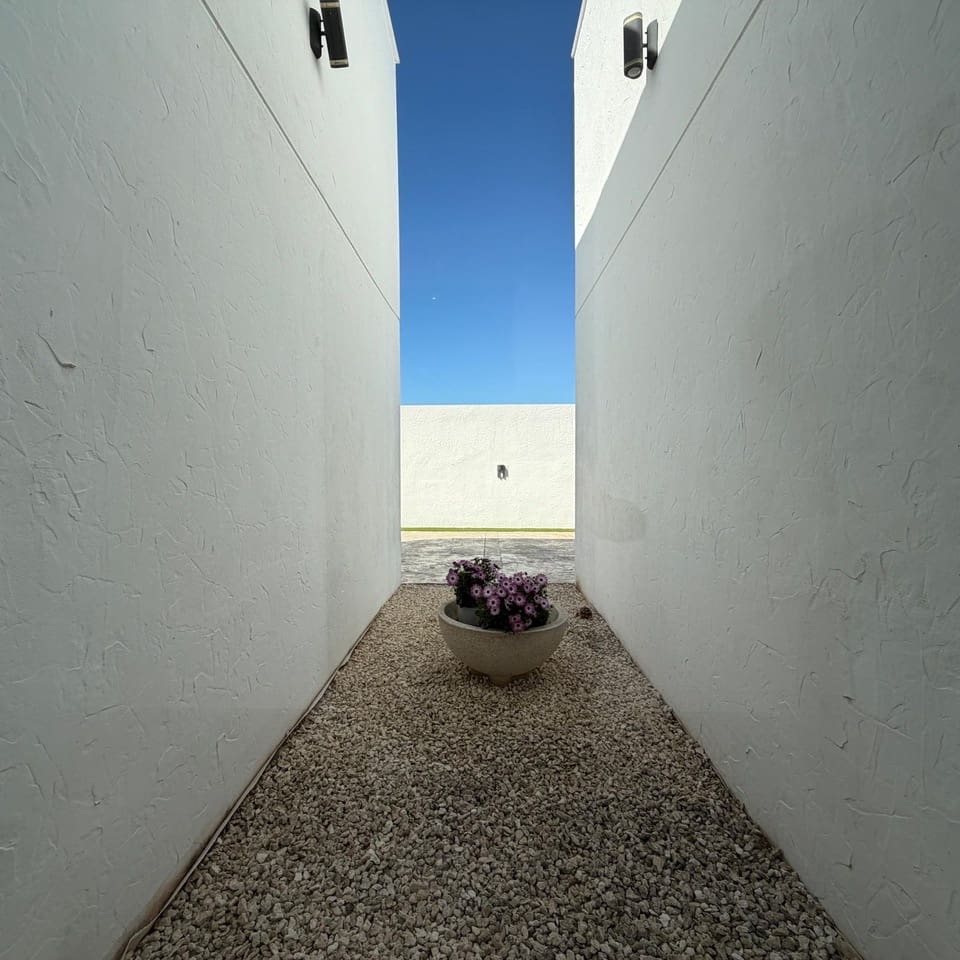 4 bedroom Villa for sale in Algorfa - € 949,950 (Ref: 9710943)