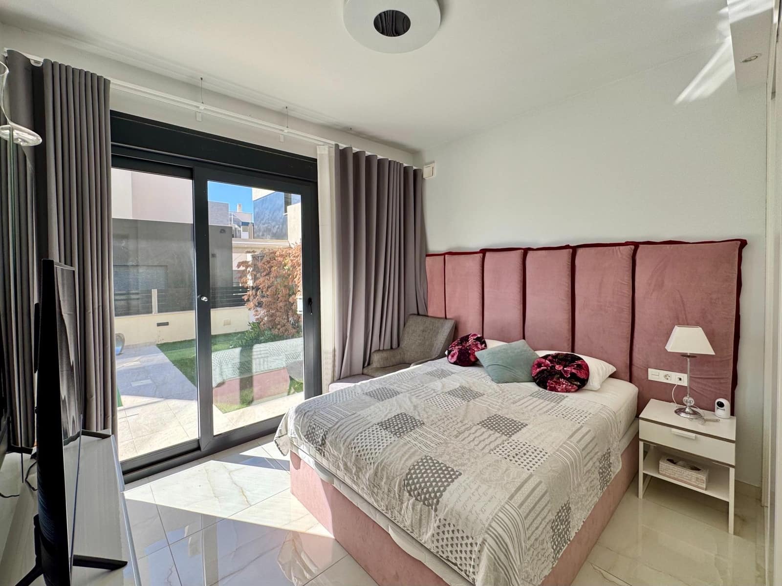 4 sypialnia Willa na sprzedaż w Orihuela Costa z basenem - 750 000 € (Ref: 9753784)