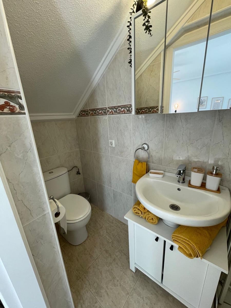 3 makuuhuone Omakotitalo myytävänä paikassa Ciudad Quesada mukana uima-altaan - 244 900 € (Ref: 9753801)