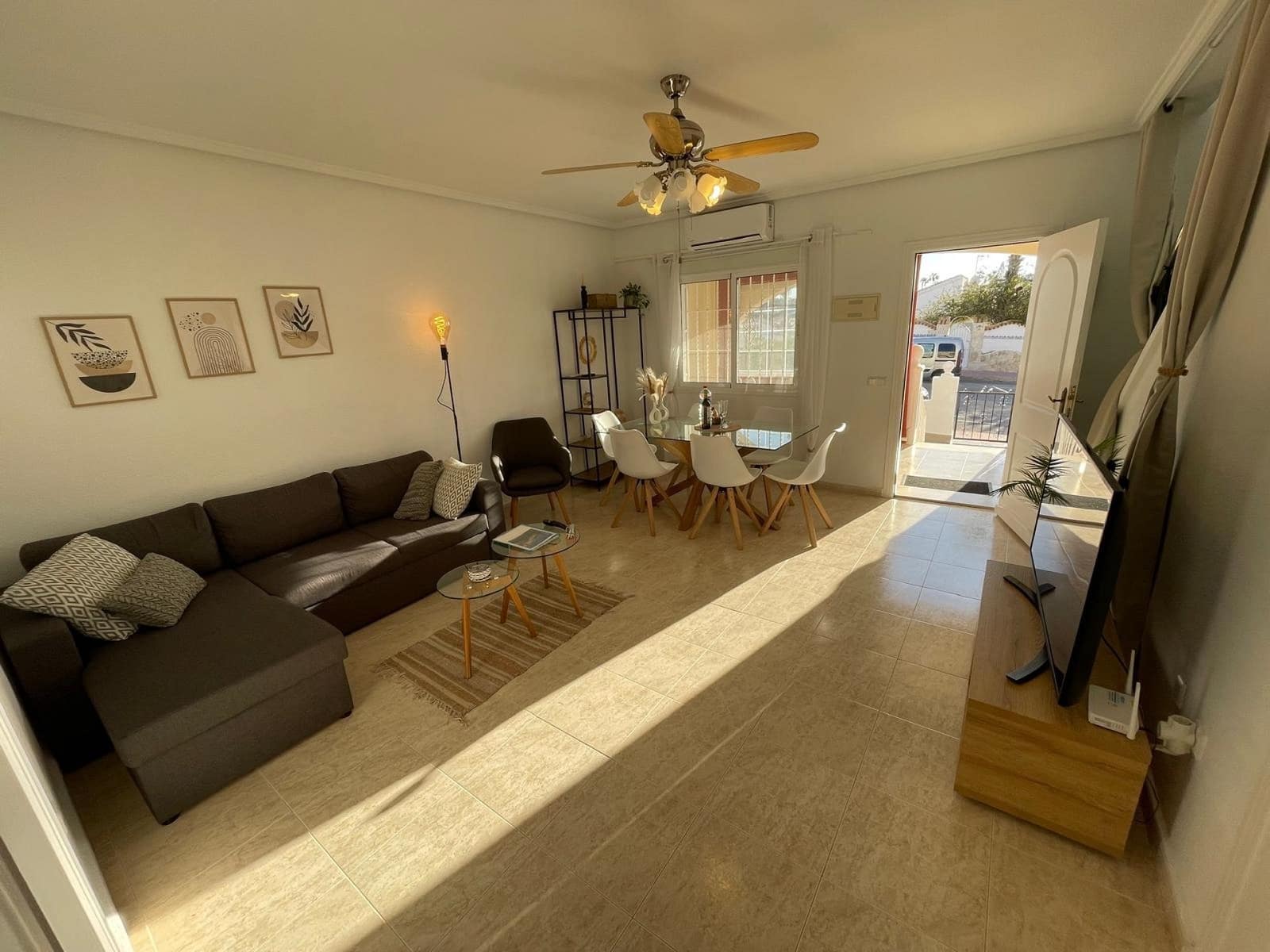 3 makuuhuone Omakotitalo myytävänä paikassa Ciudad Quesada mukana uima-altaan - 244 900 € (Ref: 9753801)