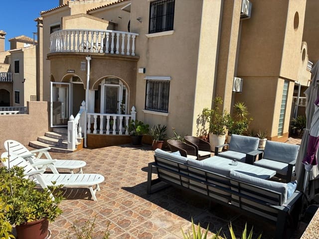 3 soverom Hus til salgs i Orihuela Costa, Orihuela med svømmebasseng - € 249 950 (Ref: 9753802)