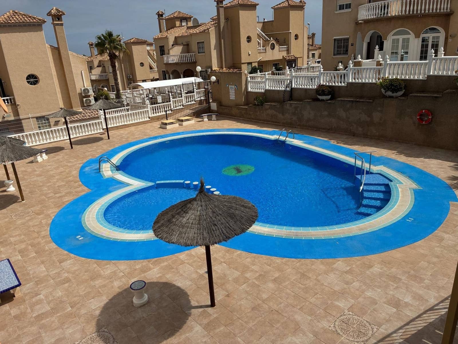 3 soverom Hus til salgs i Orihuela Costa med svømmebasseng - € 249 950 (Ref: 9753802)