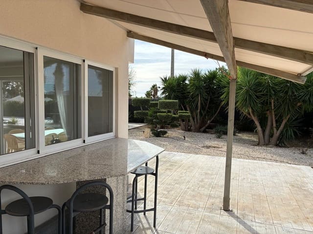 5 slaapkamer Villa te koop in Crevillente / Crevillent met garage - € 465.000 (Ref: 9753804)