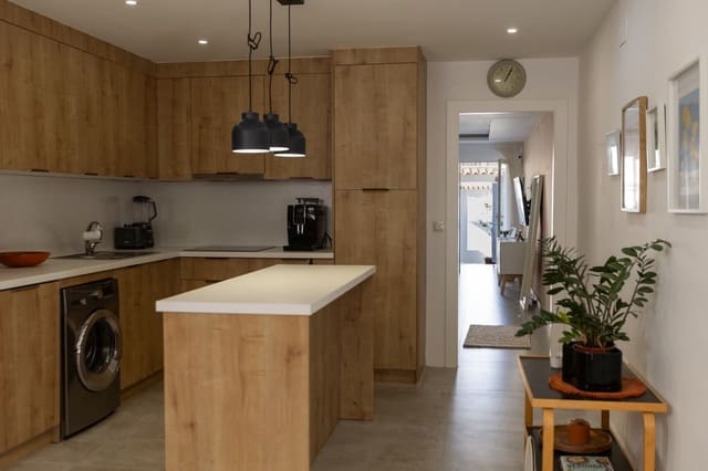 3 camera da letto Casa in vendita in Torrevieja - 205.000 € (Rif: 9753806)