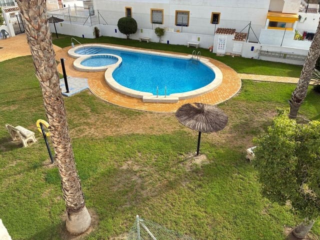 2 bedroom Penthouse for sale in Vistabella, Orihuela with pool - € 119,500 (Ref: 9753810)