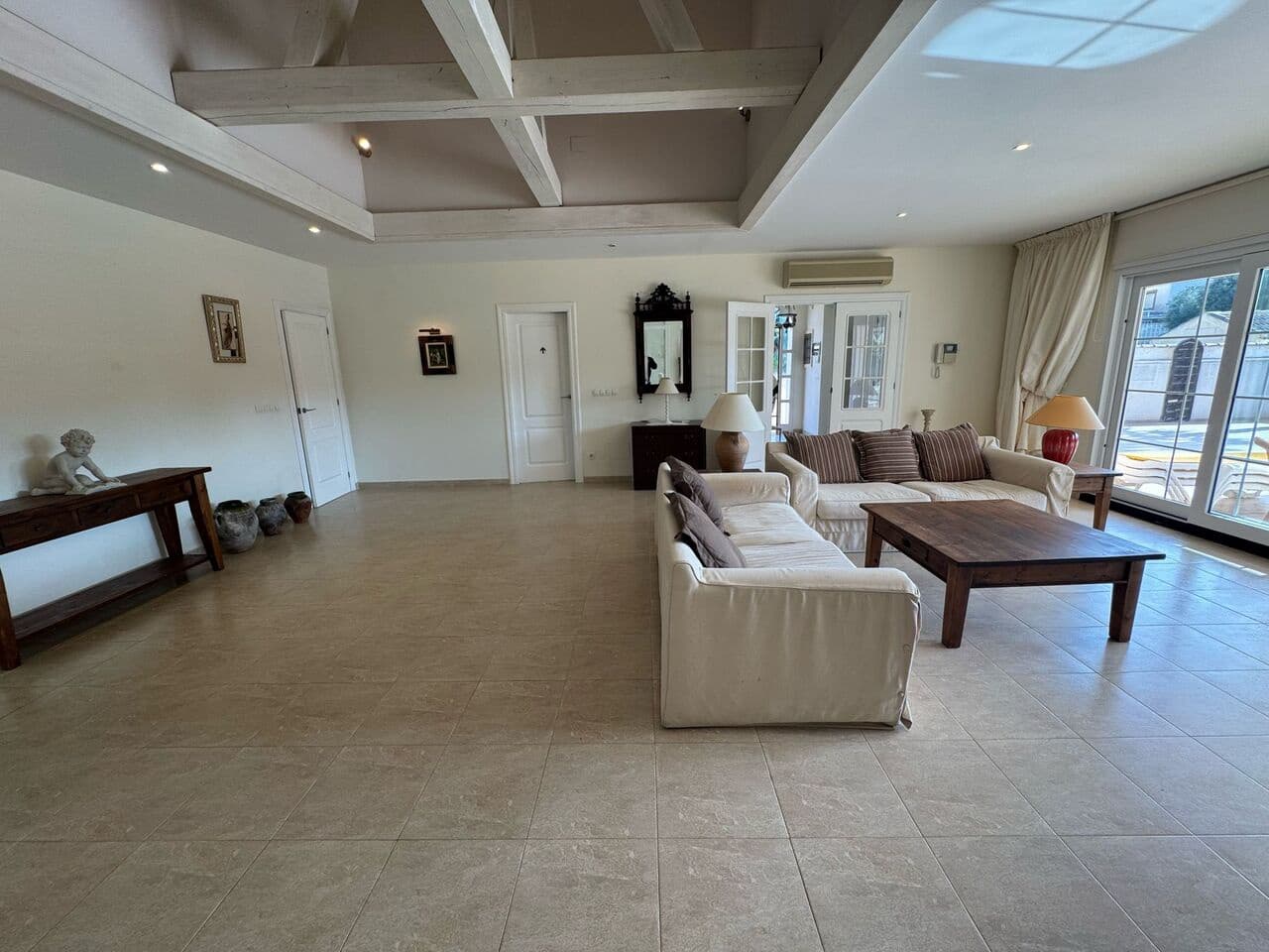 4 bedroom Villa for sale in Playa Flamenca with pool - € 860,000 (Ref: 9753853)