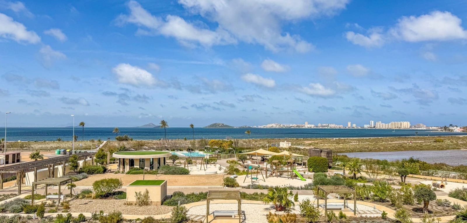 2 bedroom Apartment for sale in Playa Paraiso with pool - € 320,000 (Ref: 9753879)