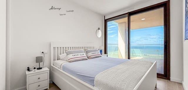 3 soveværelse Lejlighed til salg i La Manga del Mar Menor med swimmingpool garage - € 399.990 (Ref: 9753883)