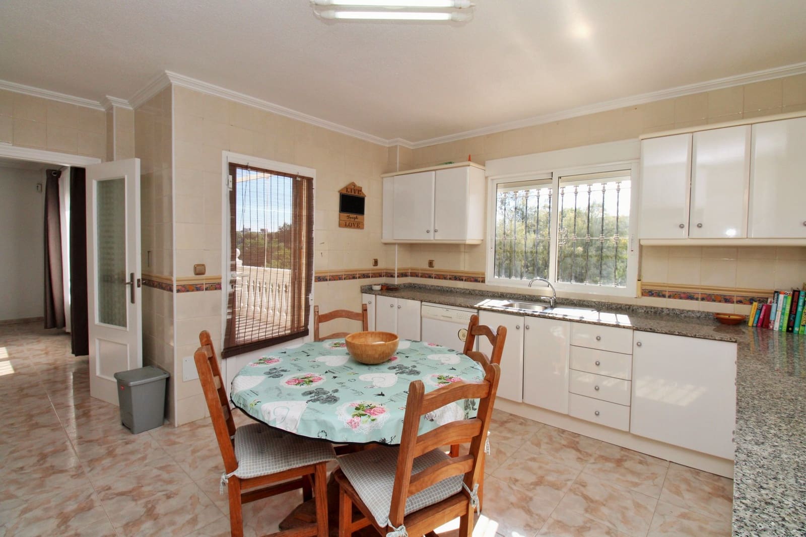 4 Zimmer Villa zu verkaufen in Playa Flamenca - 379.000 € (Ref: 9753907)