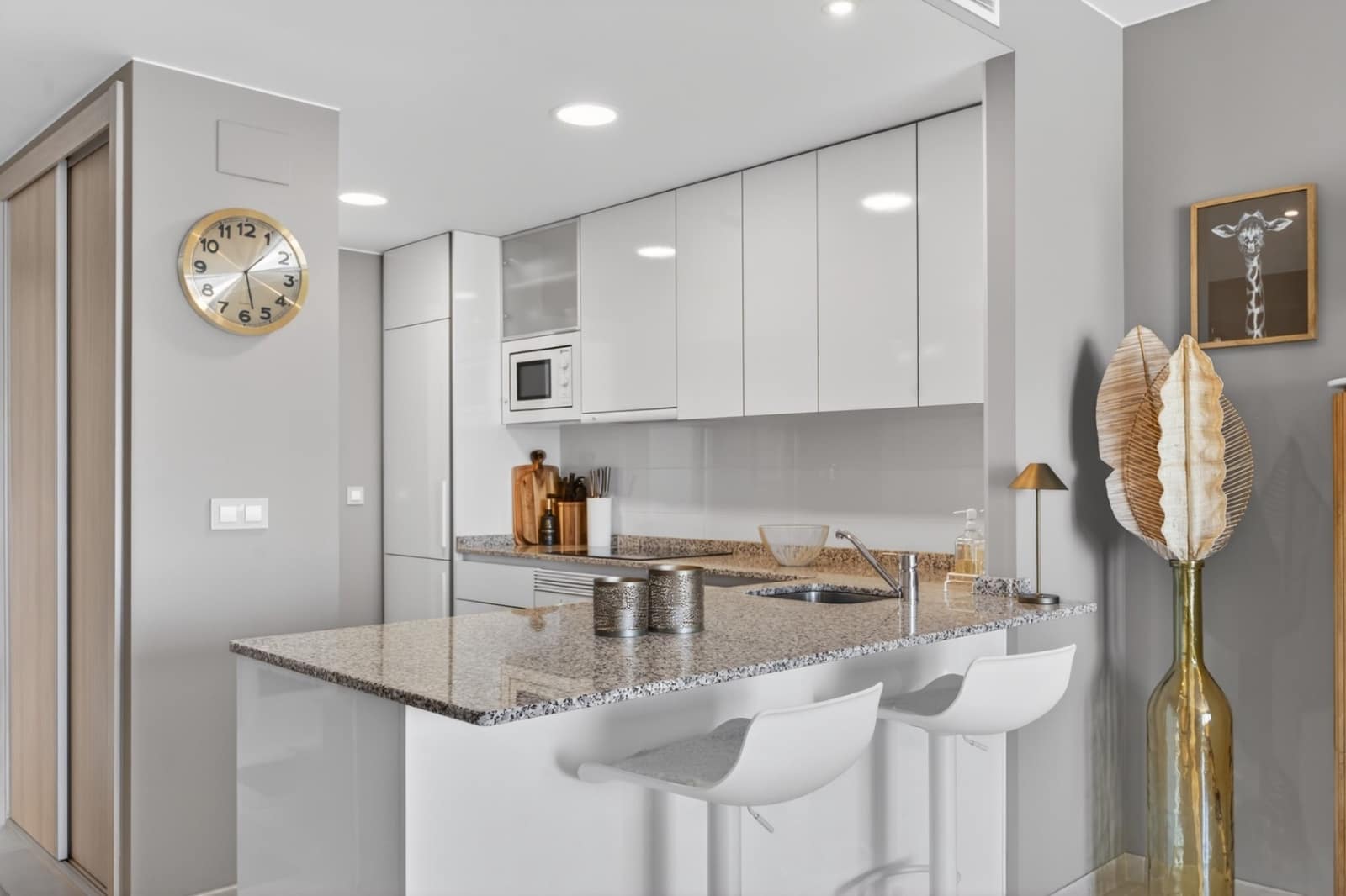 2 makuuhuone Huoneisto myytävänä paikassa Dehesa de Campoamor mukana uima-altaan 
autotalli - 299 000 € (Ref: 9753929)