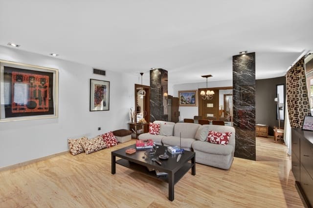 5 soverom Villa til salgs i Santa Pola med garasje - € 749 000 (Ref: 9753930)