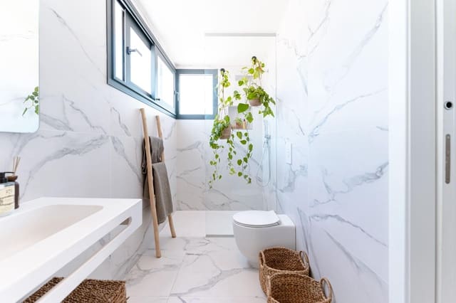 5 makuuhuone Huvila myytävänä paikassa San Miguel de Salinas mukana uima-altaan 
autotalli - 780 000 € (Ref: 9754053)