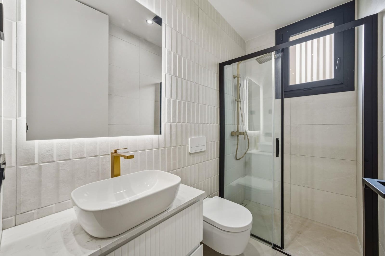 Chalet de 4 habitaciones en Polop en venta con piscina - 970.000 € (Ref: 9754068)