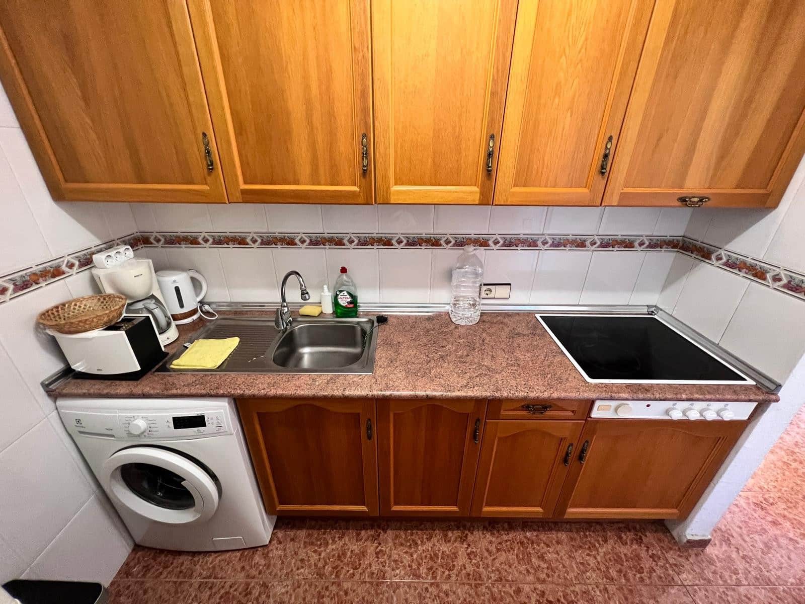 Apartamento de 2 habitaciones en Torrevieja en venta - 120.000 € (Ref: 9754098)