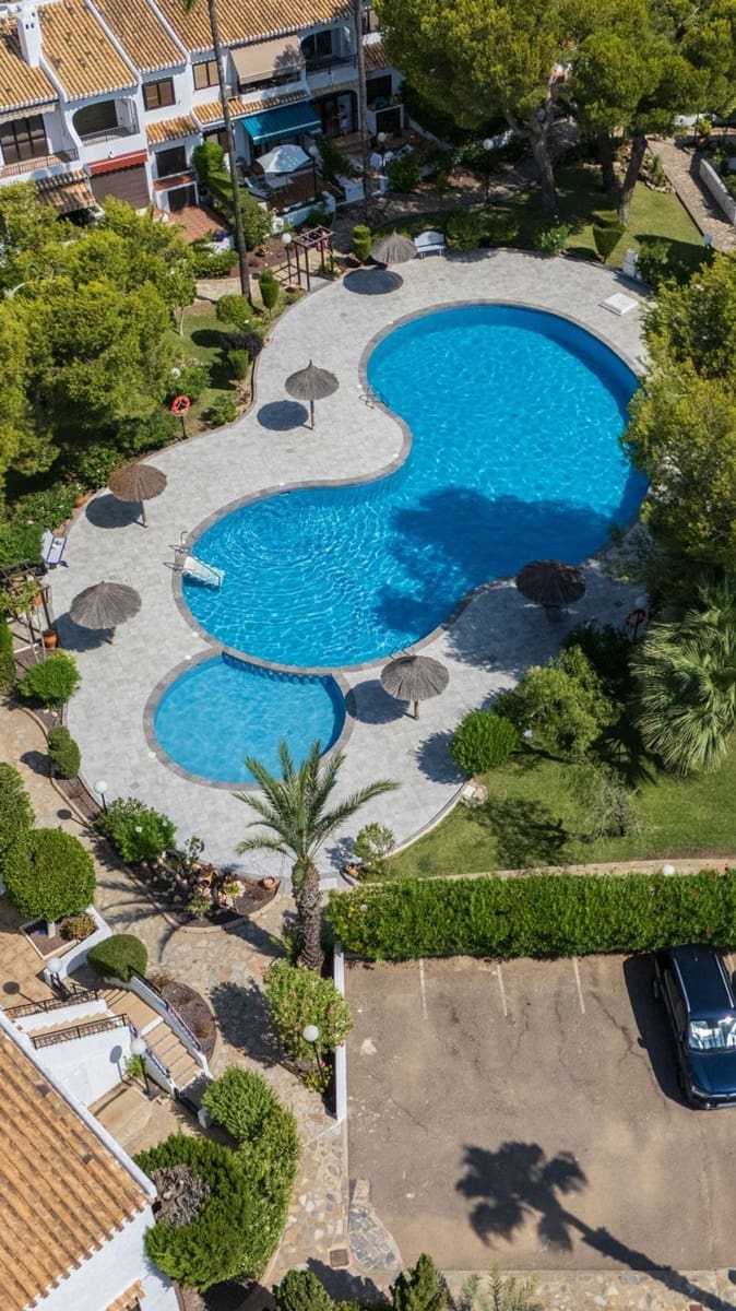 2 soveværelse Lejlighed til salg i Cabo Roig med swimmingpool garage - € 425.000 (Ref: 9754125)