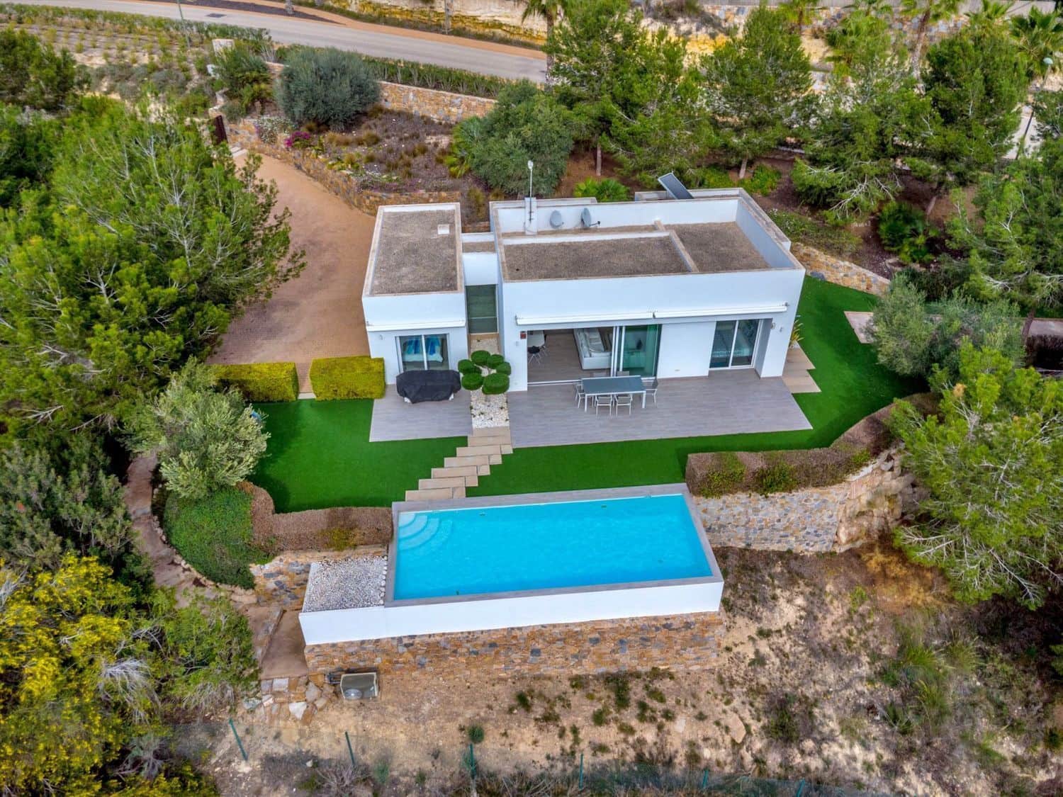 3 soveværelse Villa til salg i Orihuela med swimmingpool - € 945.000 (Ref: 9754132)