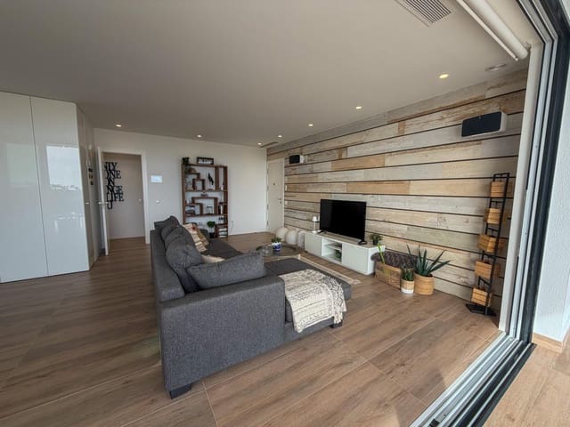 Apartamento de 3 habitaciones en Orihuela en venta con piscina - 599.000 € (Ref: 9754137)