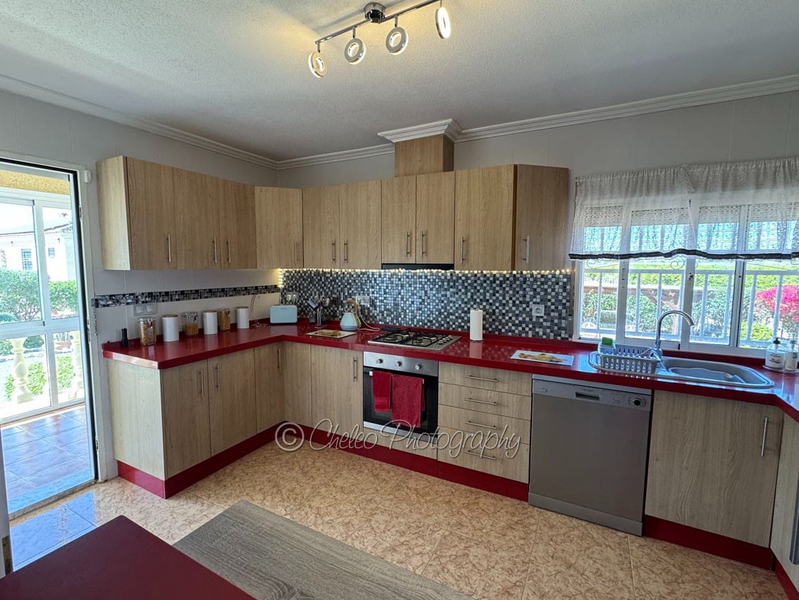 3 makuuhuone Huvila myytävänä paikassa Catral mukana uima-altaan - 379 995 € (Ref: 9793865)