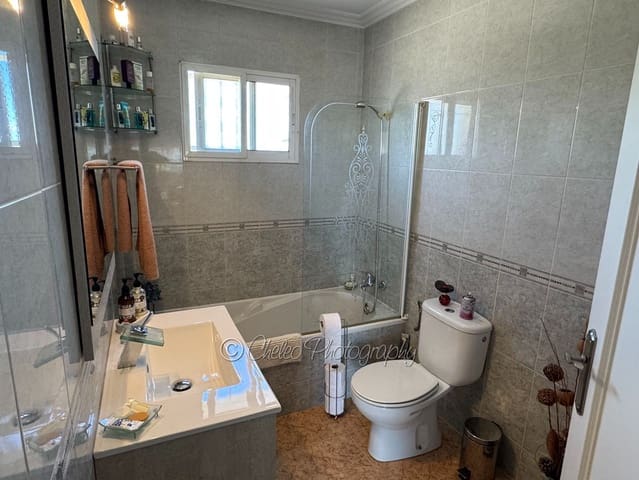 3 makuuhuone Huvila myytävänä paikassa Catral mukana uima-altaan - 379 995 € (Ref: 9793865)