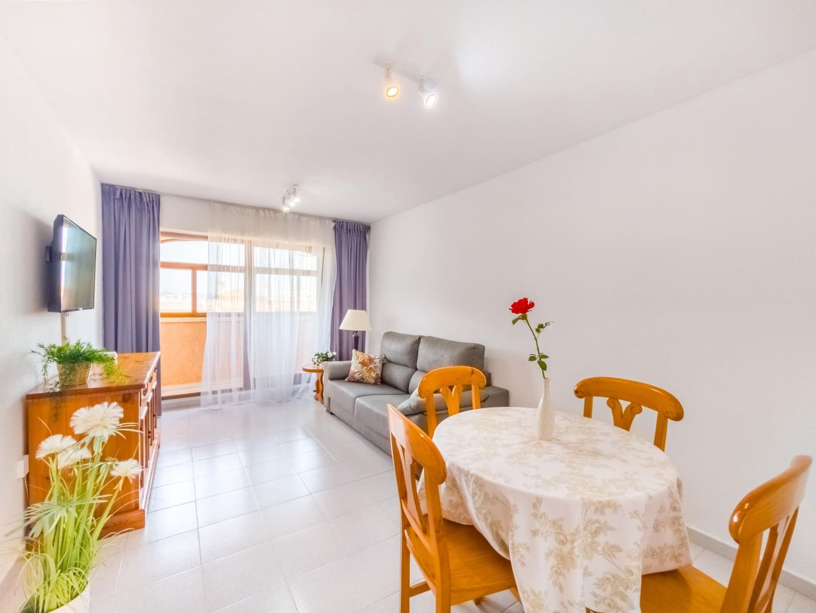 1 soverom Leilighet til salgs i Torrevieja med svømmebasseng - € 125 000 (Ref: 9793880)
