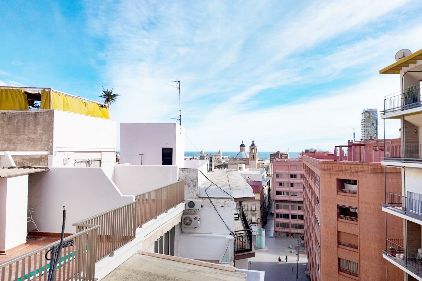 2 soverom Hus til salgs i Alicante by - € 389 000 (Ref: 9793891)