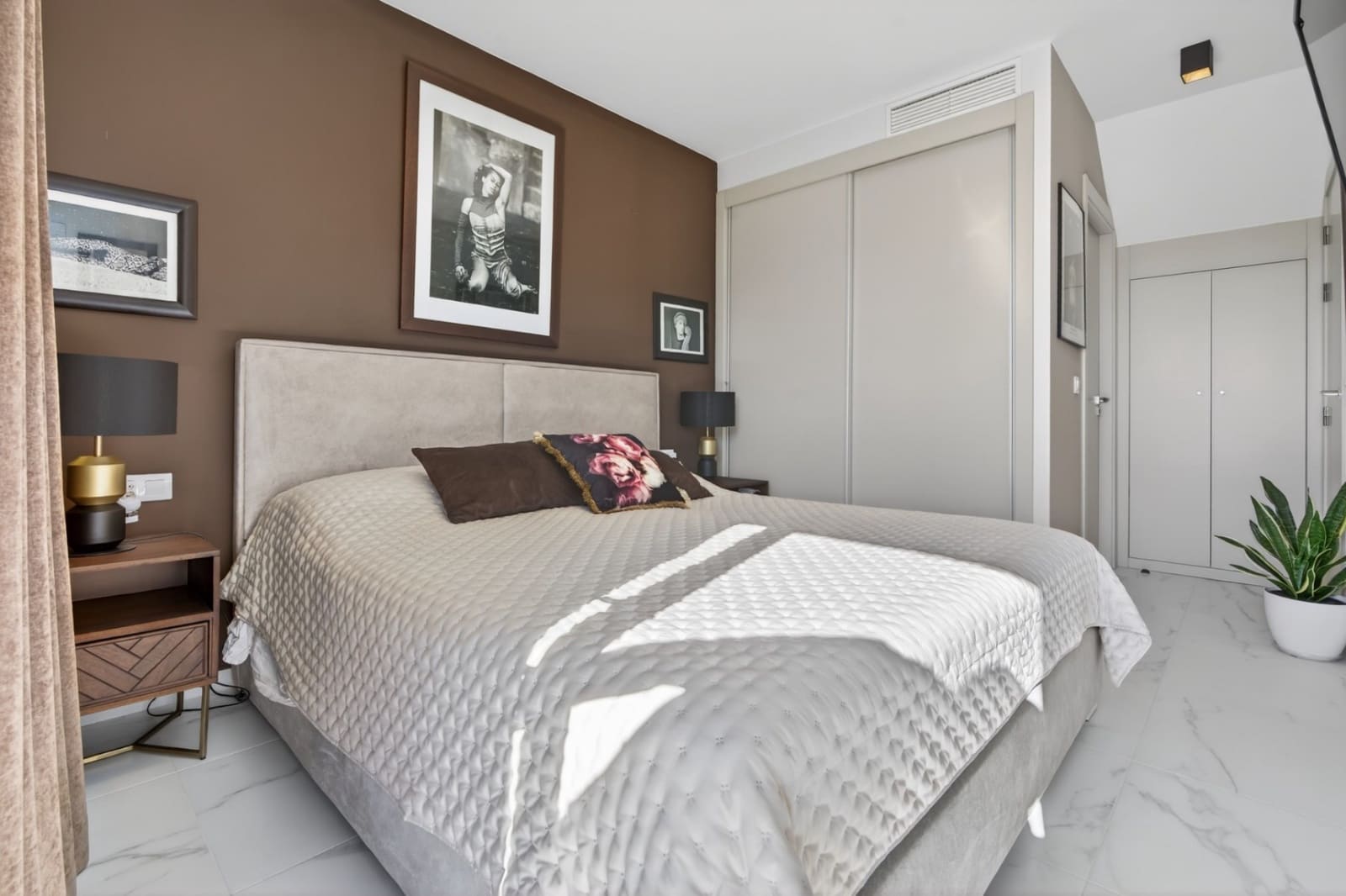 2 sypialnia Apartament na sprzedaż w Orihuela Costa z basenem garażem - 499 000 € (Ref: 9793892)