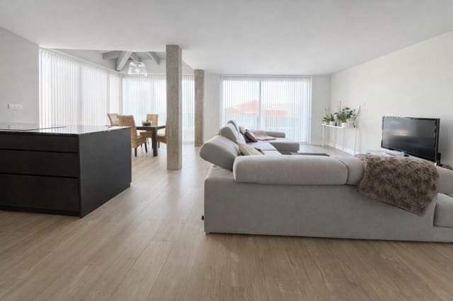 3 bedroom Townhouse for sale in Polop with pool garage - € 399,000 (Ref: 9793894)