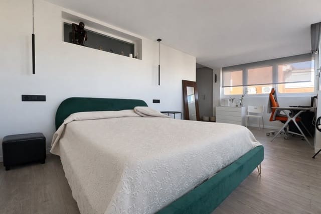 3 bedroom Townhouse for sale in Polop with pool garage - € 399,000 (Ref: 9793894)