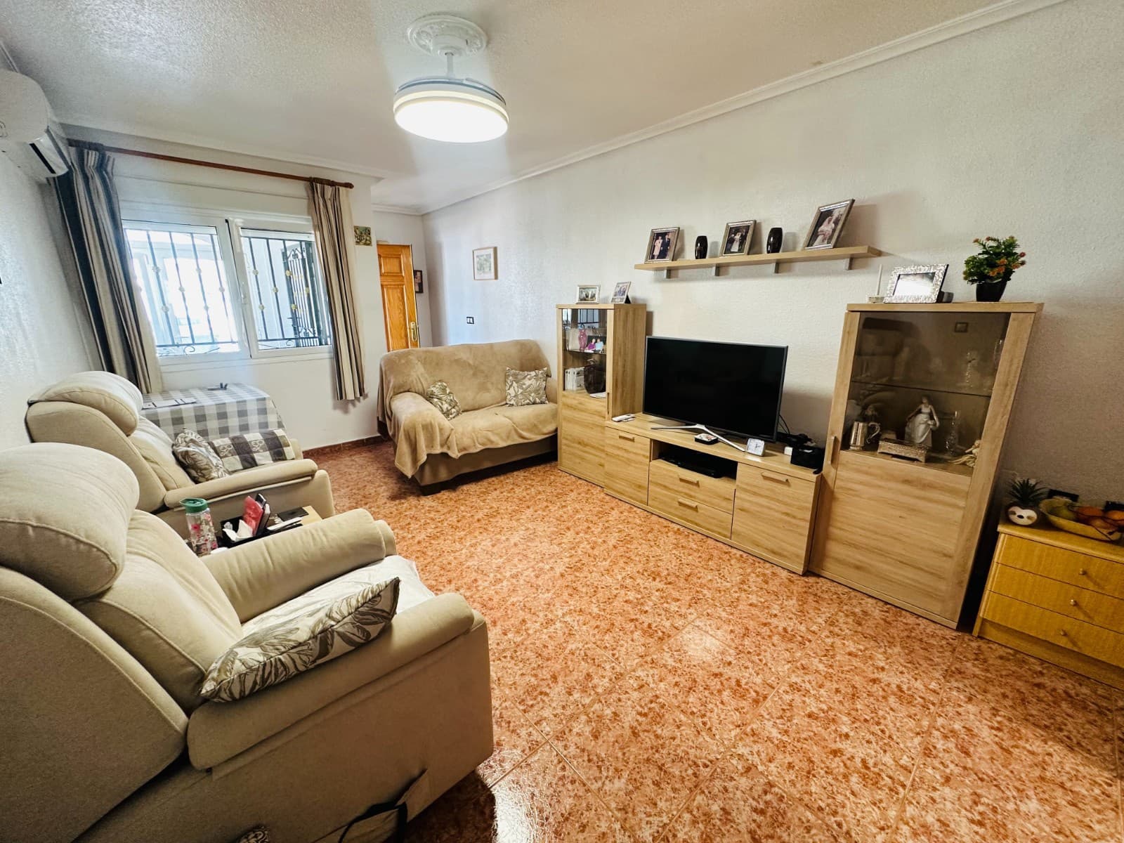 2 bedroom Apartment for sale in Orihuela - € 140,000 (Ref: 9836057)