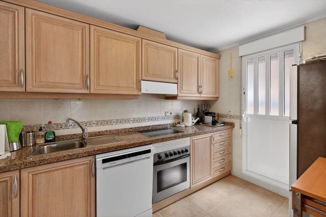 3 soveværelse Byhus til salg i Gran Alacant, Santa Pola med swimmingpool - € 299.000 (Ref: 9836092)