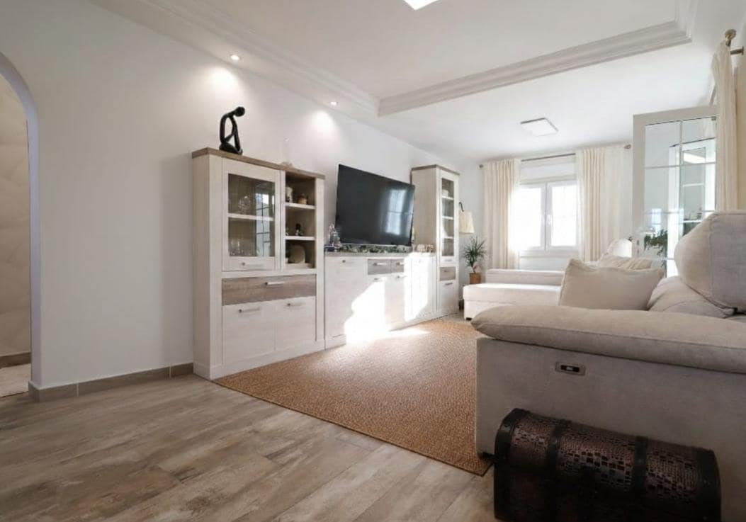 4 bedroom Villa for sale in Orihuela Costa with pool garage - € 414,950 (Ref: 9836115)