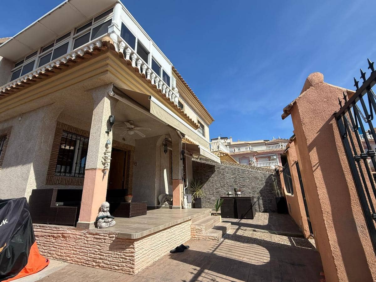 1 camera da letto Villetta Bifamiliare in vendita in Playa Flamenca - 299.999 € (Rif: 9866099)