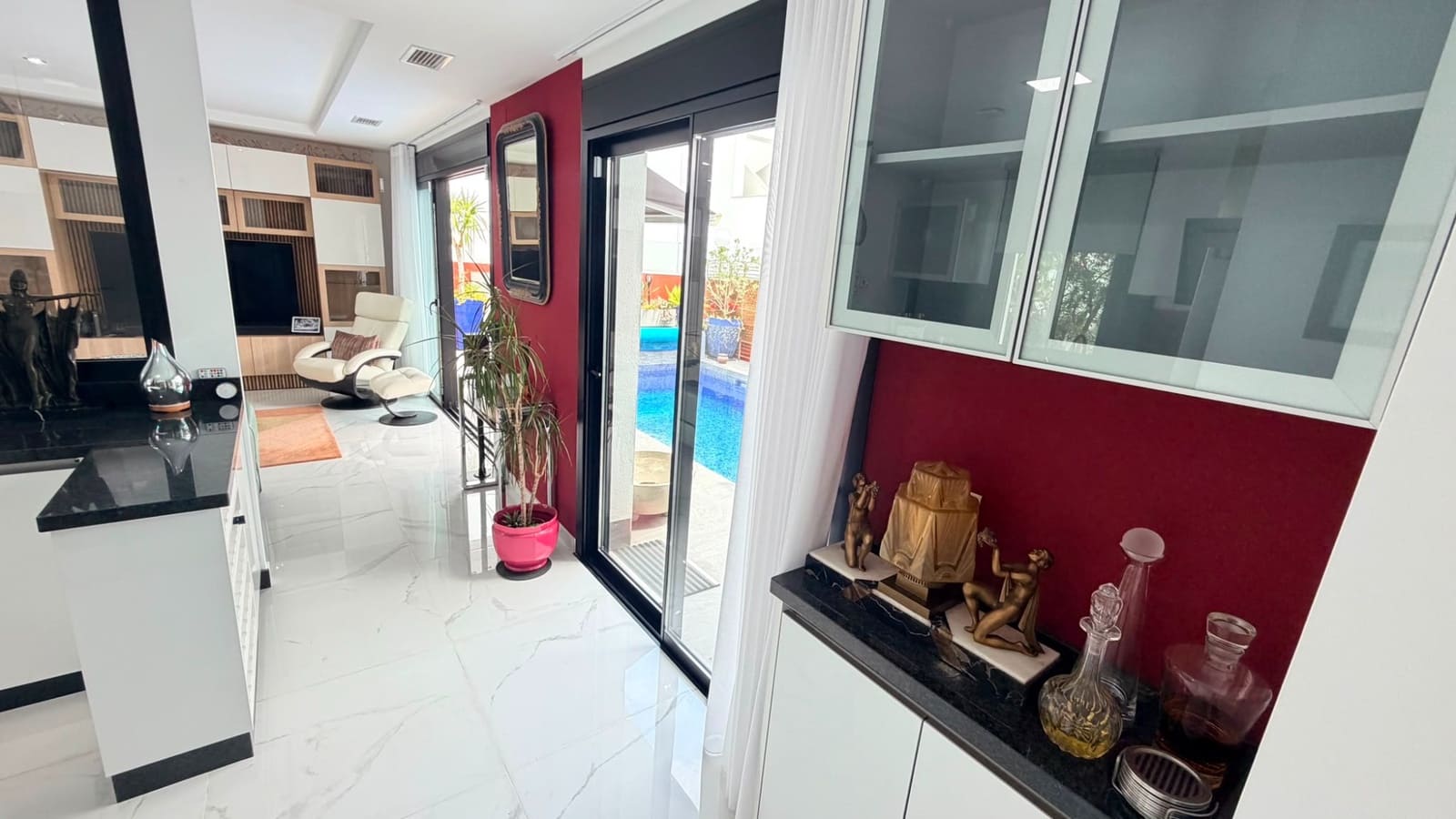 3 soverom Hus til salgs i Los Montesinos med svømmebasseng - € 425 000 (Ref: 9898489)