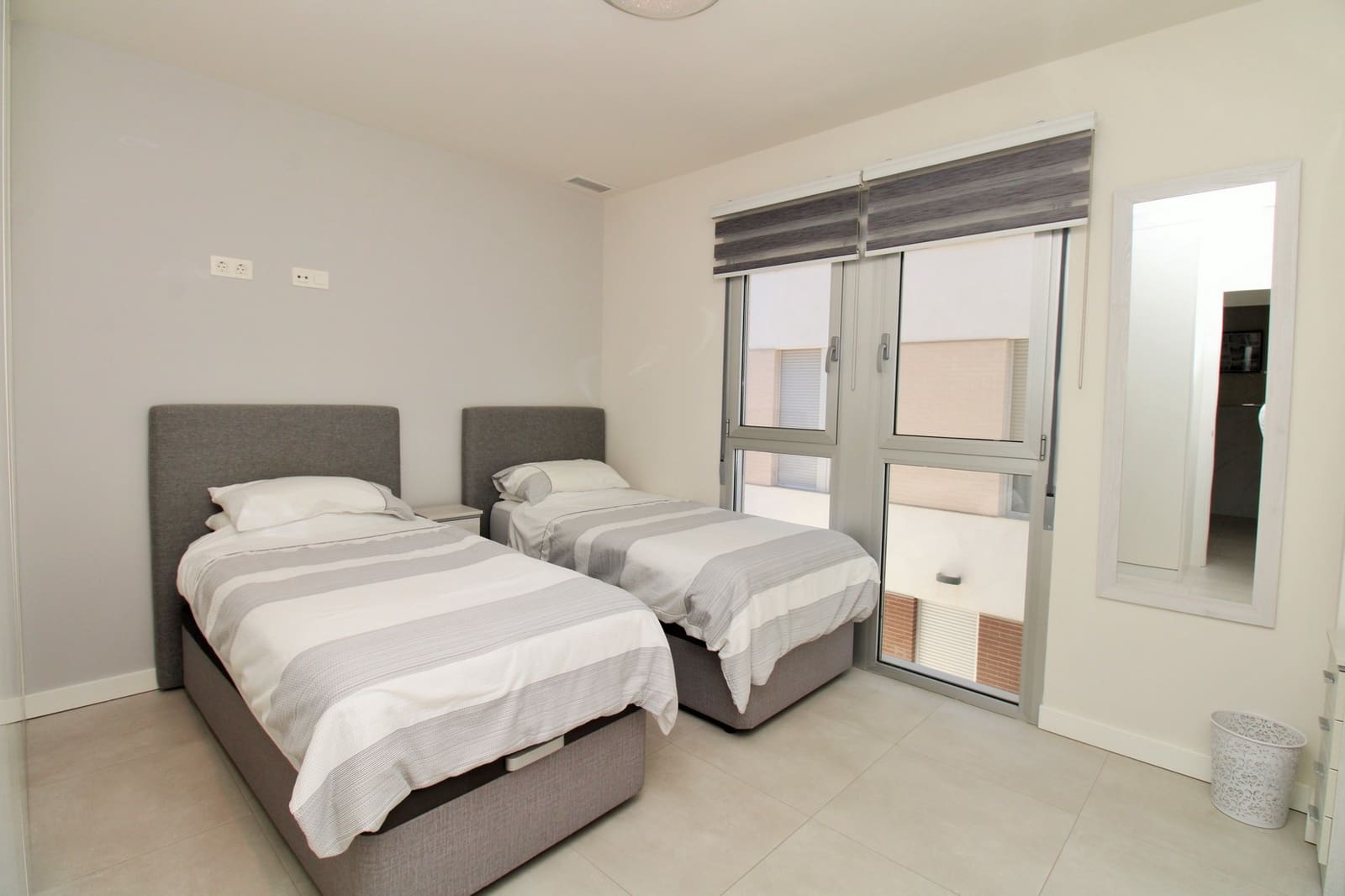 2 Zimmer Apartment zu verkaufen in Villamartin - 249.999 € (Ref: 9898520)