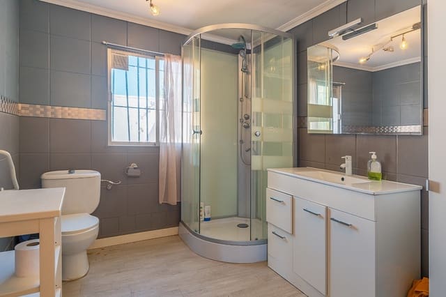 4 makuuhuone Huvila myytävänä paikassa San Vicente / Sant Vicent del Raspeig - 469 000 € (Ref: 9898525)
