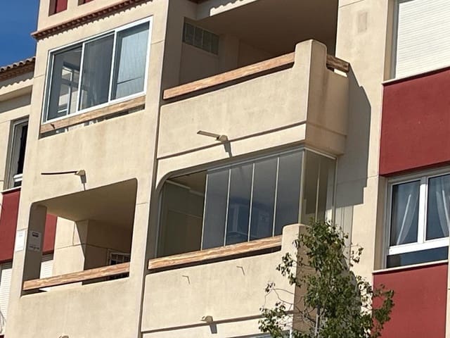 Apartamento de 2 habitaciones en Playa Flamenca, Orihuela en venta con piscina - 179.900 € (Ref: 9898529)