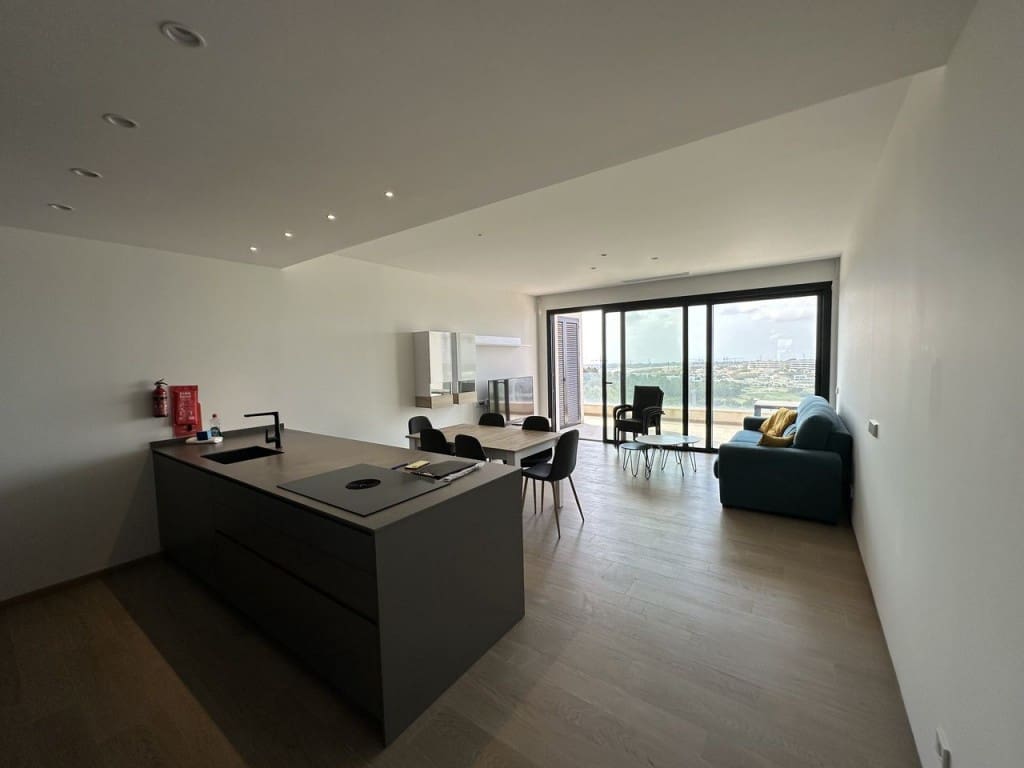 Apartamento de 2 habitaciones en Las Colinas Golf en venta con piscina garaje - 475.000 € (Ref: 9906210)