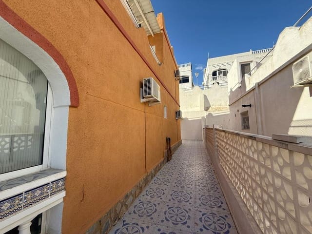 3 slaapkamer Villa te koop in San Miguel de Salinas - € 209.999 (Ref: 9906229)
