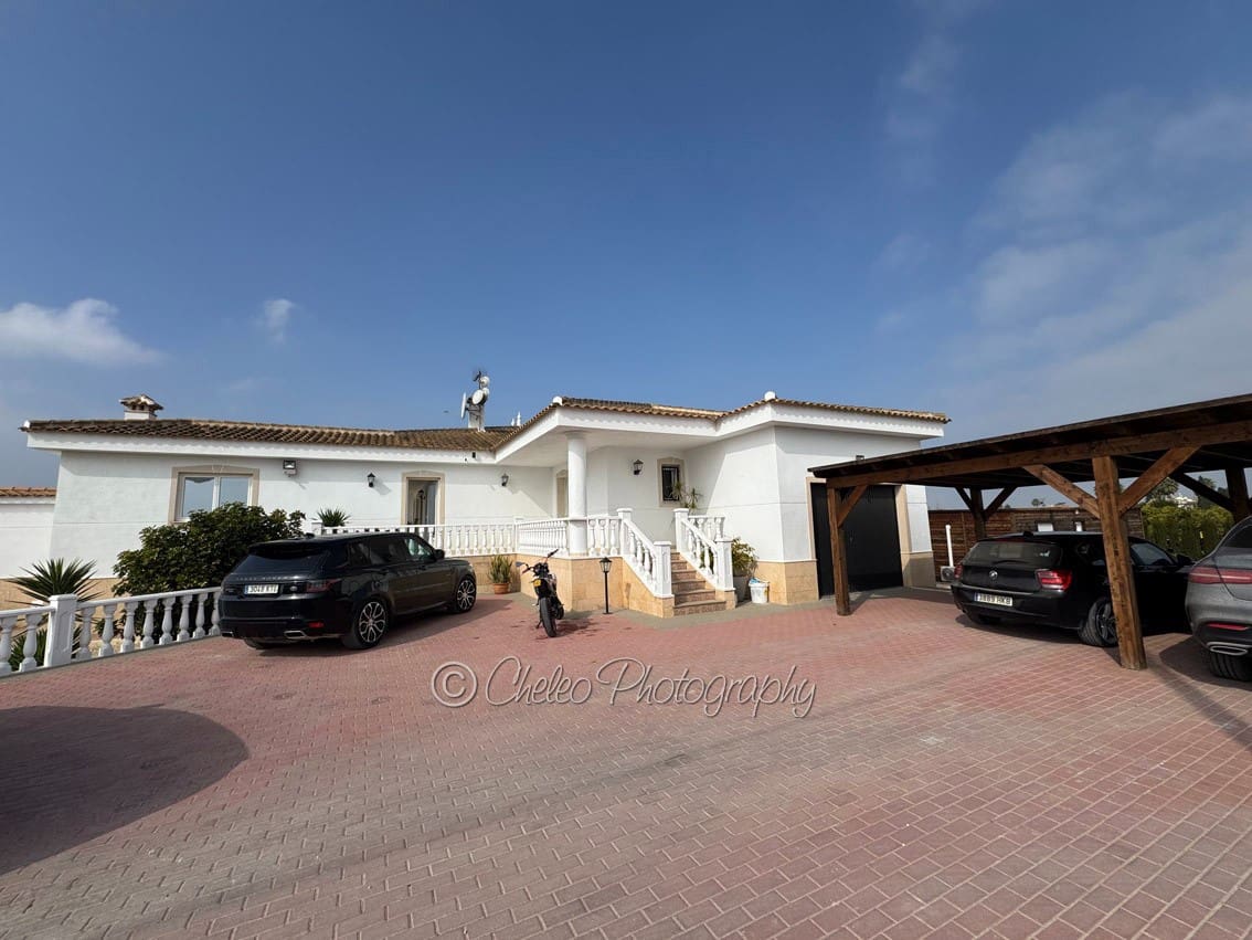 Chalet de 6 habitaciones en Rojales en venta con garaje - 850.000 € (Ref: 9906236)