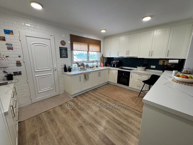 Chalet de 6 habitaciones en Rojales en venta con garaje - 850.000 € (Ref: 9906236)