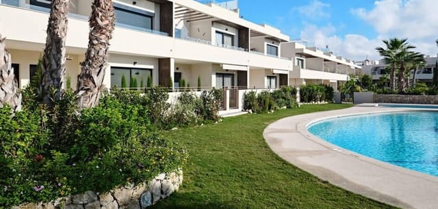 2 soveværelse Lejlighed til salg i Torrevieja med swimmingpool garage - € 379.000 (Ref: 9906256)