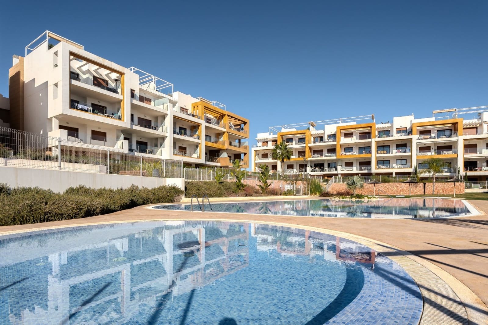 2 soveværelse Lejlighed til salg i Los Dolses med swimmingpool garage - € 285.000 (Ref: 9906262)
