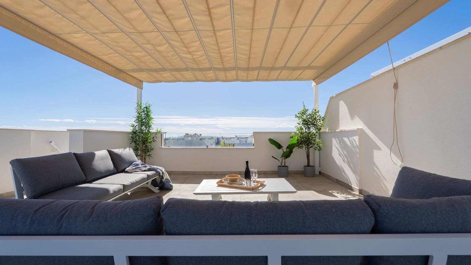 3 soveværelse Lejlighed til salg i Pilar de la Horadada med swimmingpool garage - € 389.000 (Ref: 9906293)