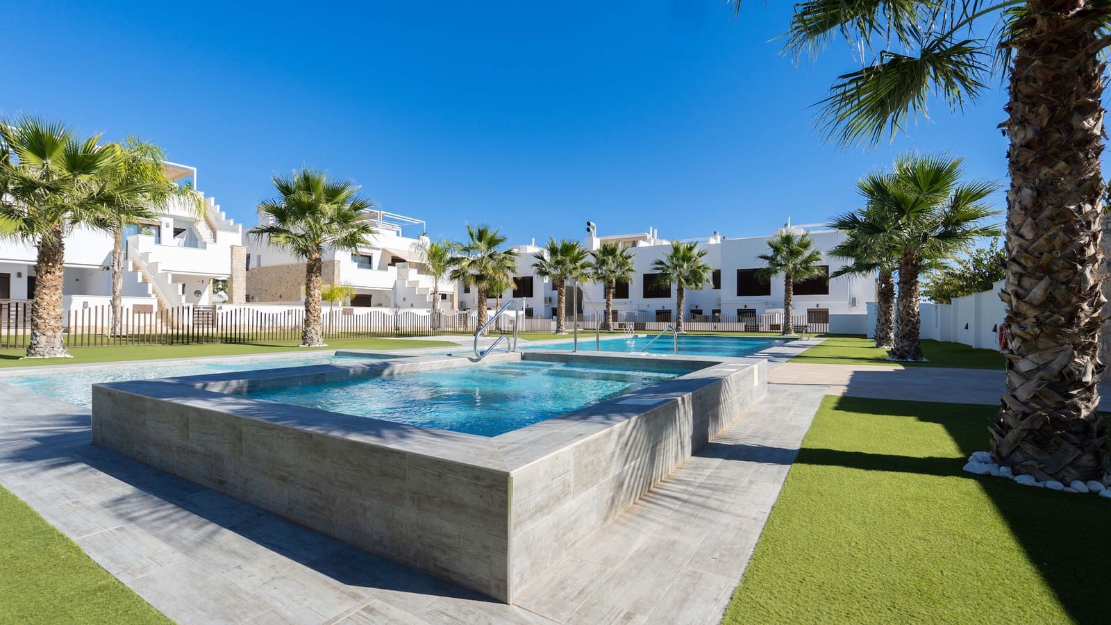 3 soveværelse Lejlighed til salg i Pilar de la Horadada med swimmingpool garage - € 389.000 (Ref: 9906293)