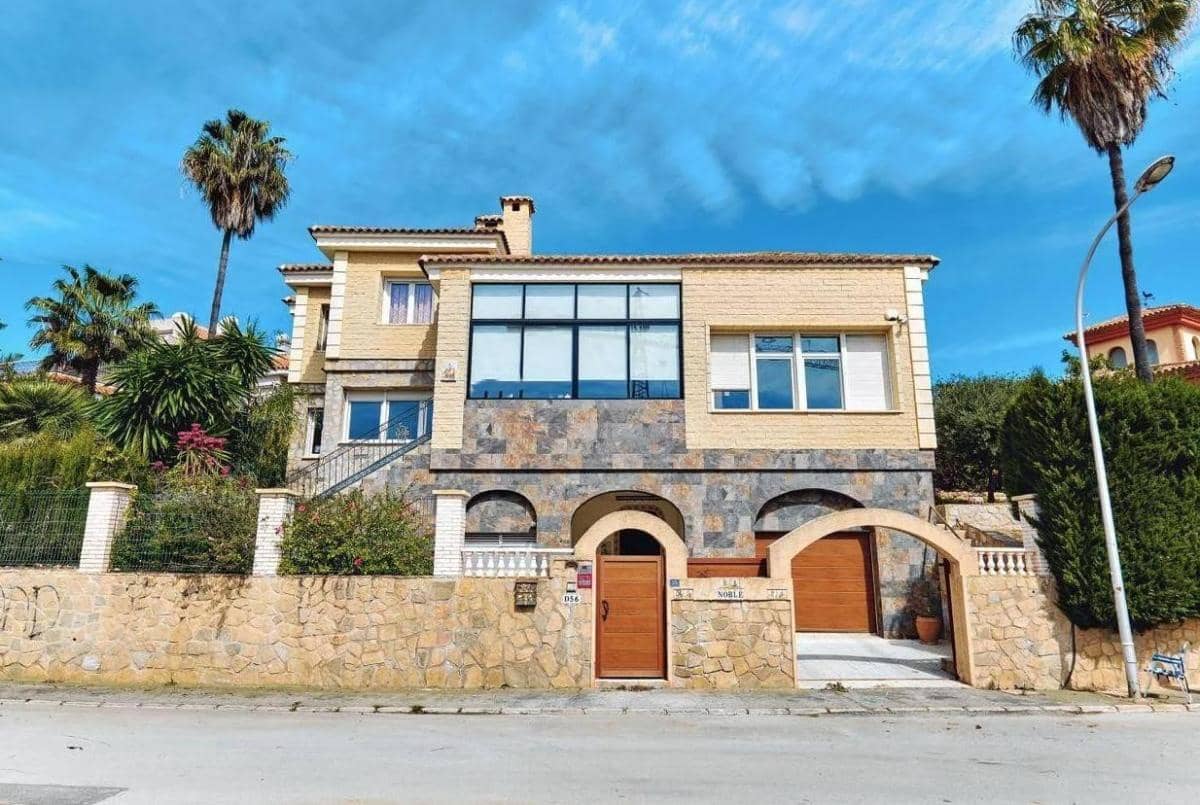 5 soveværelse Villa til salg i Campoamor - € 899.999 (Ref: 9906314)