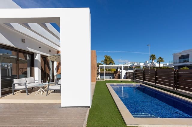 3 soveværelse Villa til salg i Orihuela Costa, Orihuela med swimmingpool - € 435.000 (Ref: 9906339)