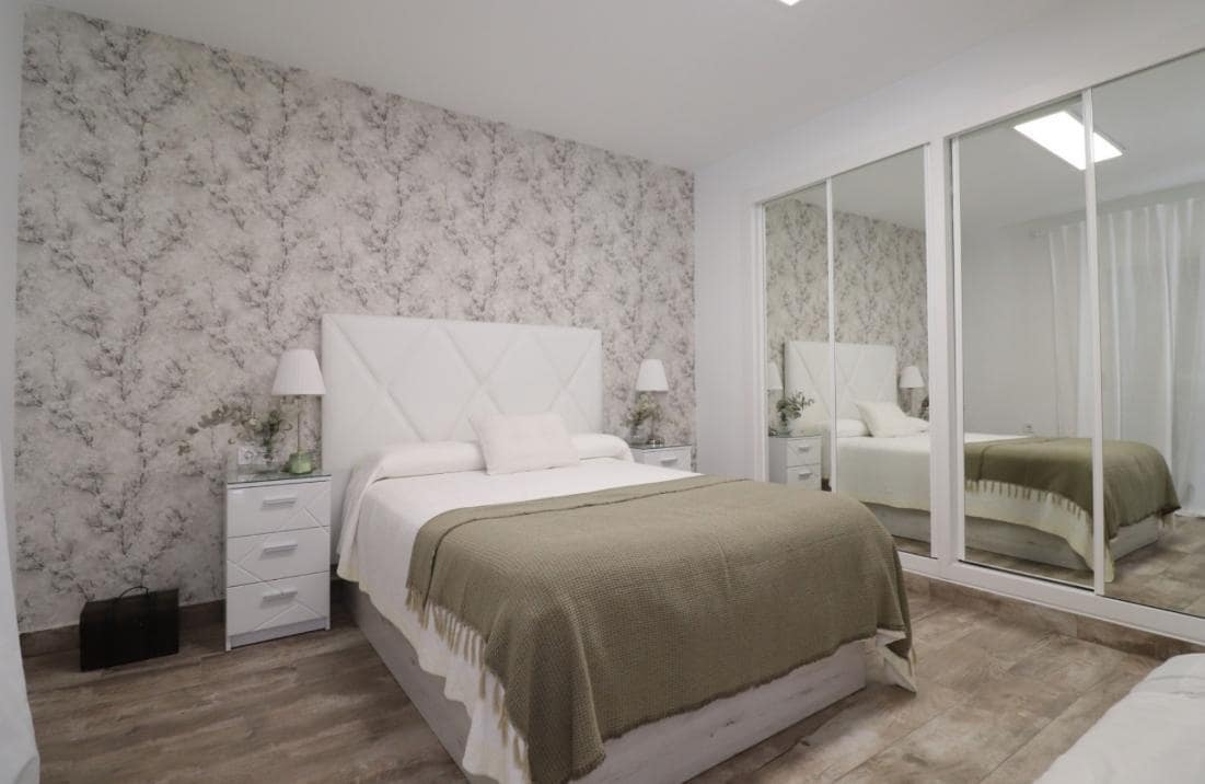 4 quarto Moradia para venda em Orihuela Costa com piscina garagem - 414 950 € (Ref: 9906450)