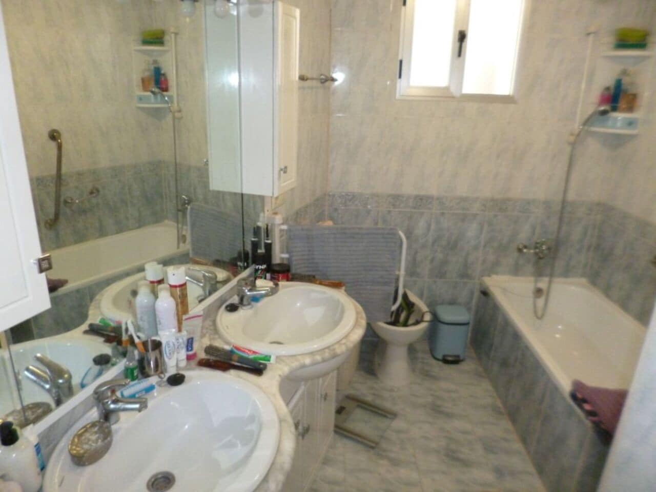 Apartamento de 4 habitaciones en Villamartin en venta - 259.000 € (Ref: 9926278)